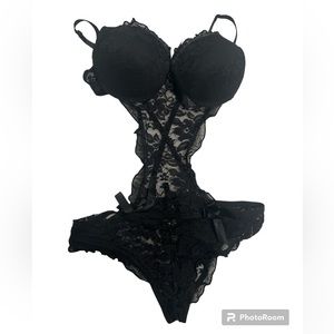 Black lace Lingerie
